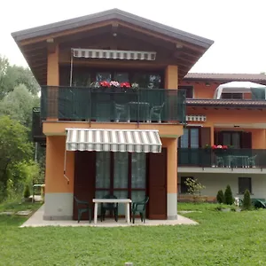 https://villa-regina-enrica.it-lombardy.com