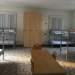  Hostal Ostello Bassano Del Grappa